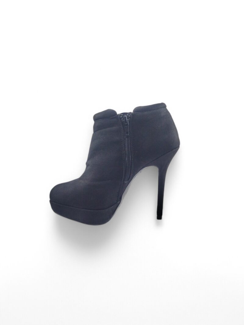 New Look - Image 3