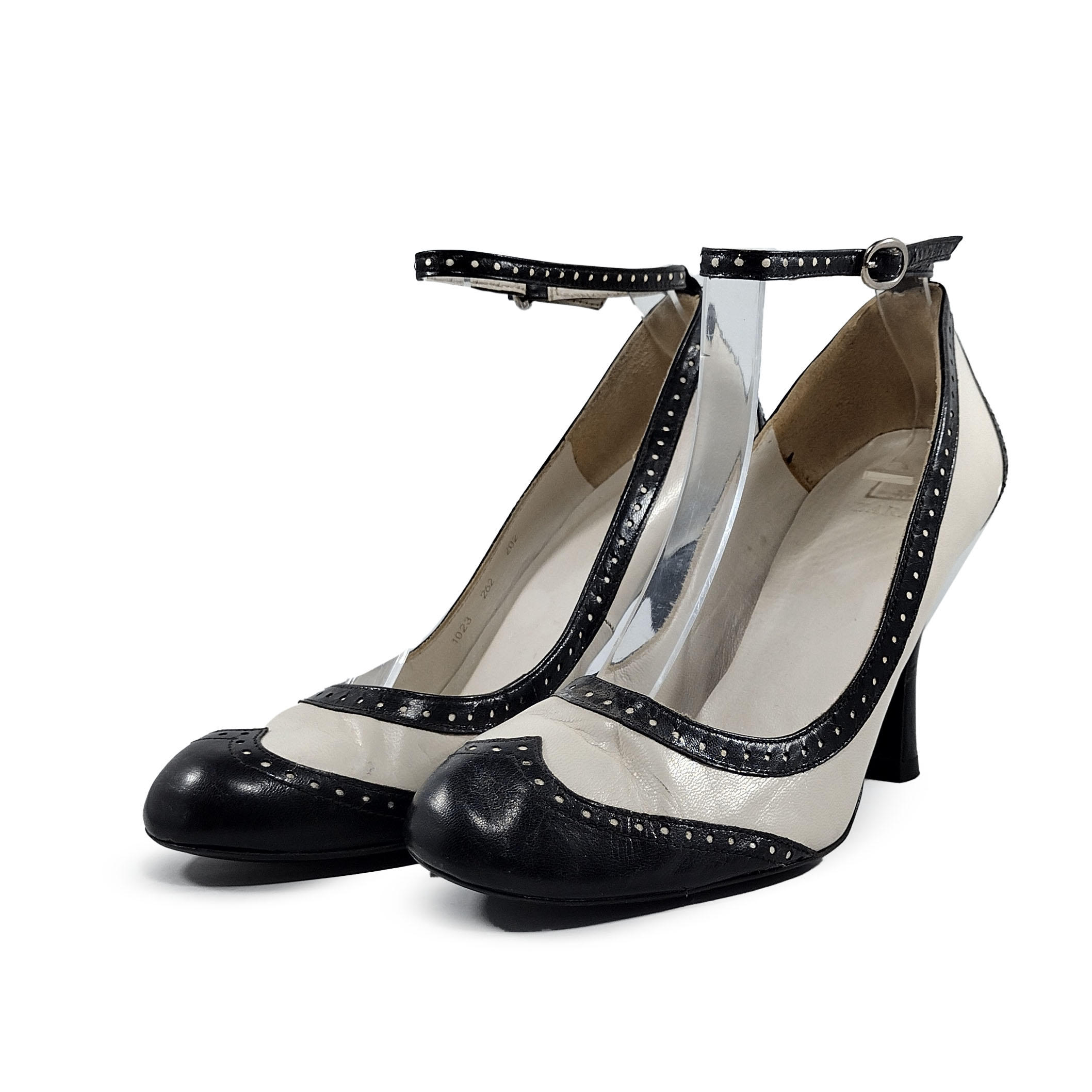 ZARA - Image 2