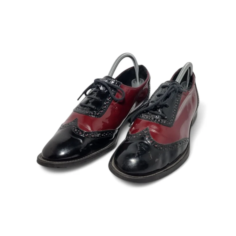 Burberry Oxford Lace Up - Image 2