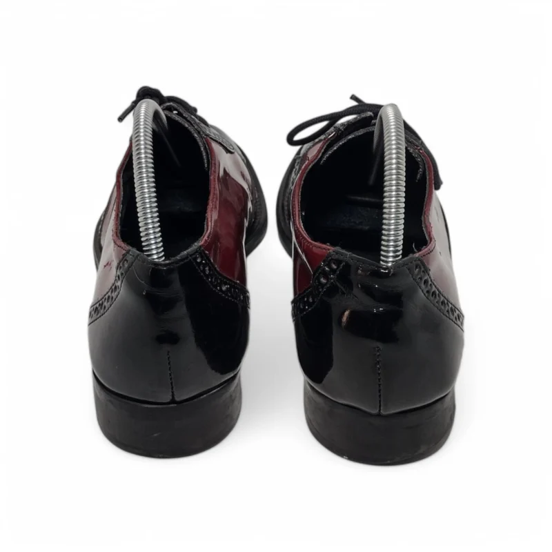 Burberry Oxford Lace Up - Image 3